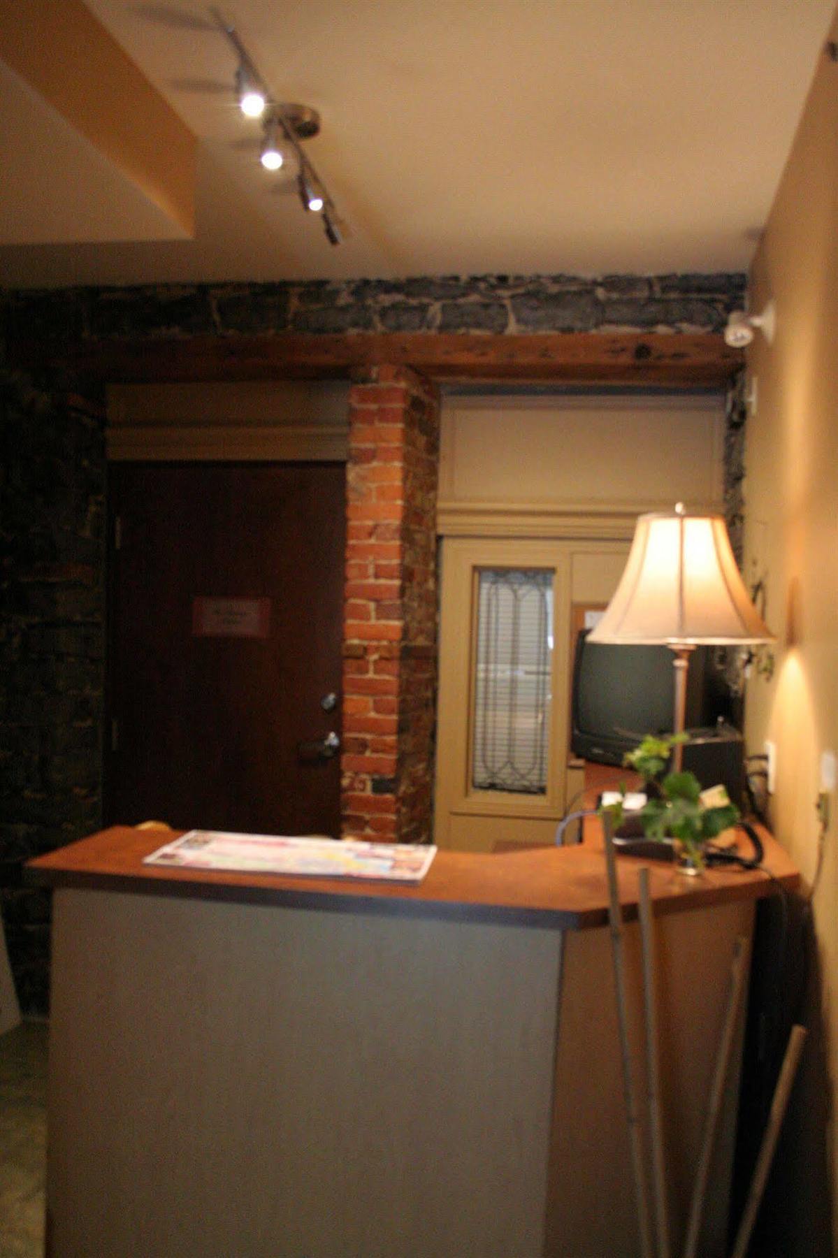 Maison Du Général Hotel 2*